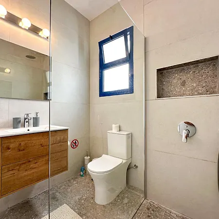 Diana Oasis 1b, Pool, Center Paphos