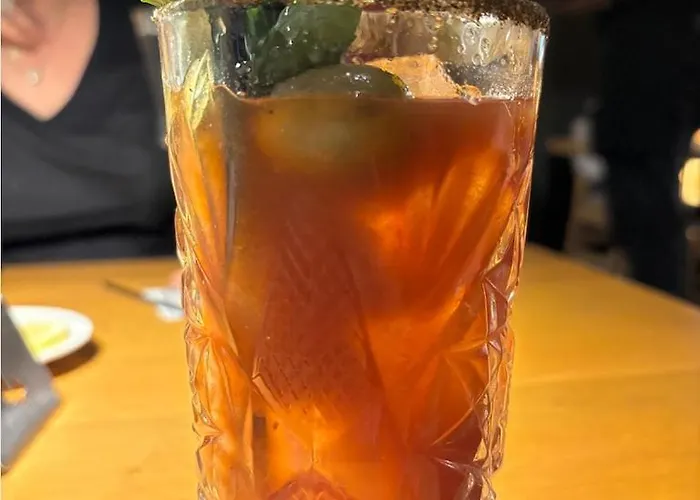 Diana Oasis 1b, Pool, Center アパート パ フォス