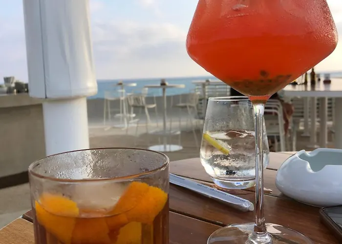 Diana Oasis 1b, Pool, Center パ フォス