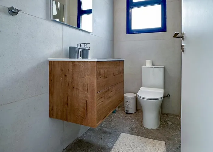 Diana Oasis 1b, Pool, Center アパート パ フォス