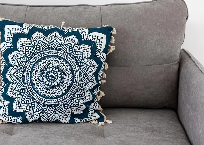 Diana Oasis 1b, Pool, Center アパート