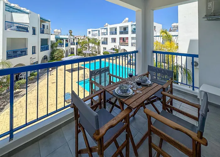 アパート Diana Oasis 1b, Pool, Center パ フォス