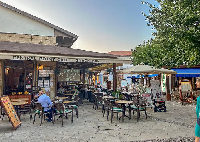 Diana Oasis 1b, Pool, Center アパート パ フォス